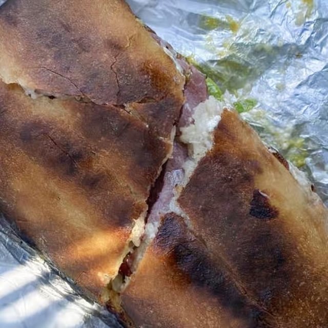 Pastrama Mama Sub.